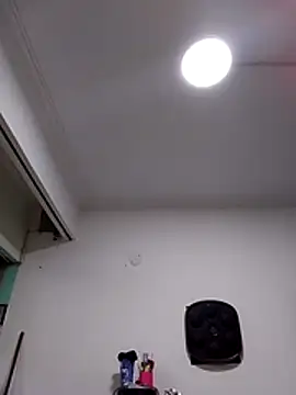 momismilf544 online show from 05/02/26, 08:25