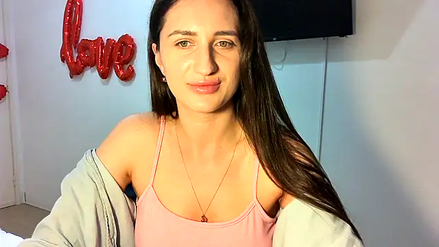 Snapshot of EveLuxe01 chatting on 03/03/26, 07:20 EveLuxe01 online show from 03/03/26, 07:20