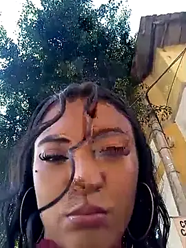 Snapshot of perla_stone11 chatting on 04/04/26, 07:00 perla stone11 online show from 04/04/26, 07:00