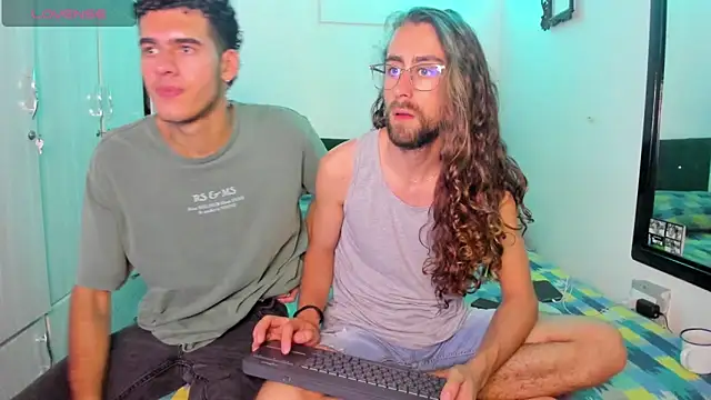 Snapshot of Jean_And_PaulXL chatting on 03/01/26, 09:39 Jean And PaulXL online show from 03/01/26, 09:39