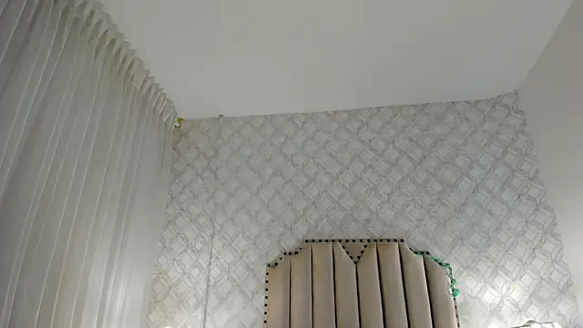 mika doll online show from 03/18/26, 03:42