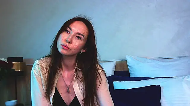 Snapshot of EmilyGray__ chatting on 06/22/26, 07:38 EmilyGray online show from 06/22/26, 07:38