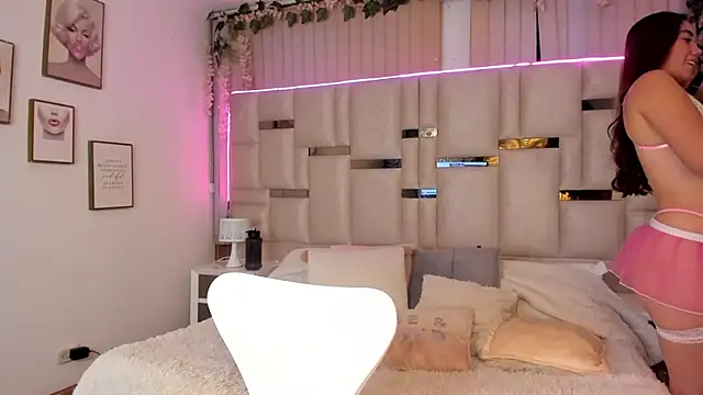 Hanna klover online show from 02/28/26, 04:02