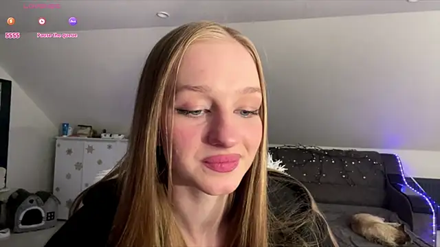 Snapshot of Anika_Socutehe chatting on 06/26/26, 08:35 Anika Socutehe online show from 06/26/26, 08:35