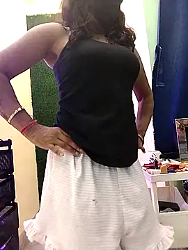 Tinaa baby online show from 04/14/26, 05:52