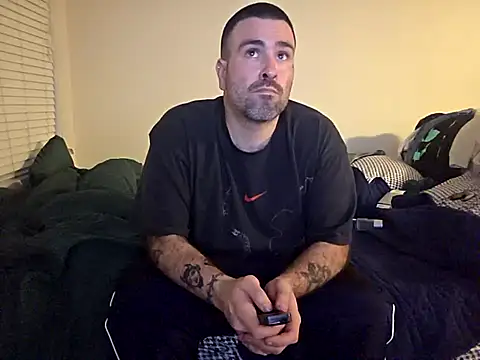 Snapshot of Biggbaddwulf7 chatting on 02/28/26, 10:38 Biggbaddwulf7 online show from 02/28/26, 10:38