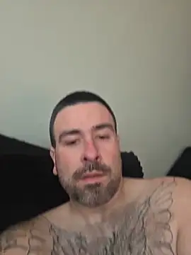 Snapshot of Biggbaddwulf7 chatting on 03/09/26, 03:49 Biggbaddwulf7 online show from 03/09/26, 03:49