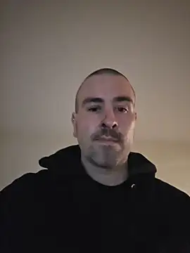 Snapshot of Biggbaddwulf7 chatting on 03/24/26, 09:03 Biggbaddwulf7 online show from 03/24/26, 09:03