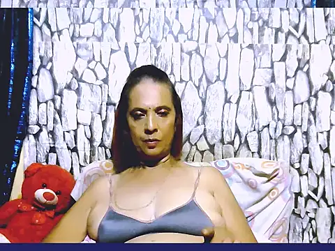 Hot queen58 online show from 04/16/26, 09:39