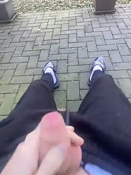 Snapshot of MBigDickTeen chatting on 03/03/26, 02:12 MBigDickTeen online show from 03/03/26, 02:12