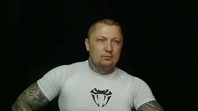 Snapshot of devilWithTats chatting on 05/03/26, 08:42 devilWithTats online show from 05/03/26, 08:42