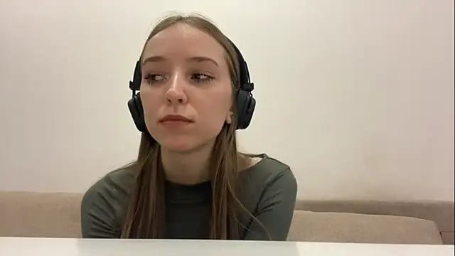 Snapshot of NovaXP chatting on 02/28/26, 12:28 NovaXP online show from 02/28/26, 12:28