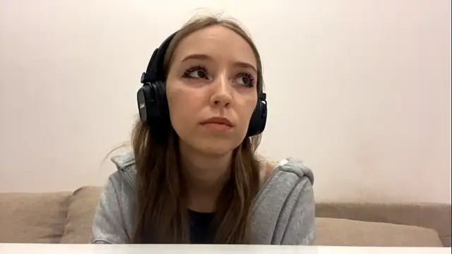 Snapshot of NovaXP chatting on 03/01/26, 02:41 NovaXP online show from 03/01/26, 02:41