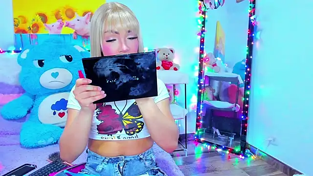 Snapshot of Dulce_Fabiana_ chatting on 03/01/26, 06:54 Dulce Fabiana online show from 03/01/26, 06:54