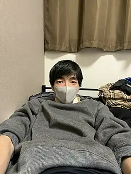 Snapshot of Ayutoda chatting on 03/04/26, 04:02 Ayutoda online show from 03/04/26, 04:02