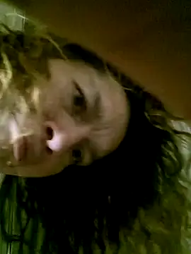 Snapshot of VelvetRae chatting on 03/04/26, 01:06 VelvetRae online show from 03/04/26, 01:06