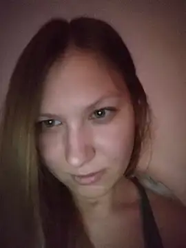 August Shine online show from 04/28/26, 06:13