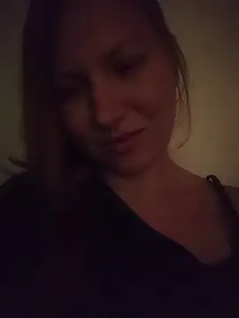 August Shine online show from 04/30/26, 06:14