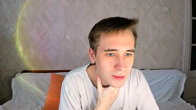 Alfred bucks online show from 03/12/26, 09:15