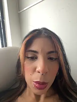 VioletaHills  online show from 03/11/26, 12:11