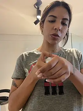 VioletaHills  online show from 04/01/26, 12:28