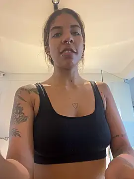 VioletaHills  online show from 04/04/26, 12:13