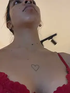 VioletaHills  online show from 04/18/26, 11:58