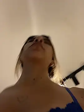 VioletaHills  online show from 05/02/26, 12:10