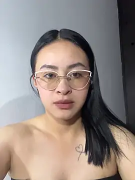 Snapshot of Anni_Rose chatting on 03/04/26, 08:53 Anni Rose online show from 03/04/26, 08:53