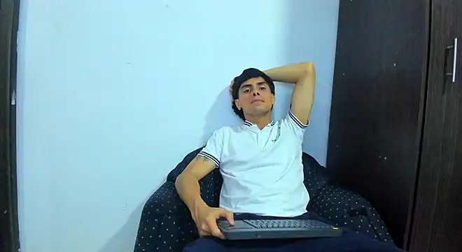 Daniel Rochax online show from 04/08/26, 07:47