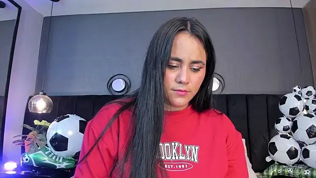 Snapshot of alejandra__garcia chatting on 06/24/26, 03:38 alejandra garcia online show from 06/24/26, 03:38
