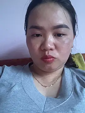 Snapshot of E-ll-A01 chatting on 03/03/26, 02:07 E-ll-A01 online show from 03/03/26, 02:07