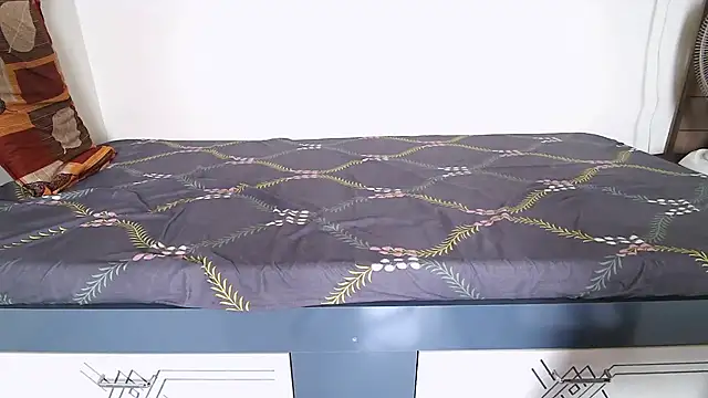 Miss Sanika online show from 06/18/26, 06:24