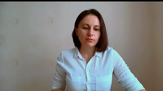 Snapshot of Inessa_beauty chatting on 06/26/26, 01:15 Inessa beauty online show from 06/26/26, 01:15