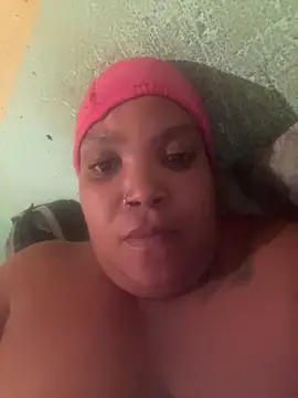 Snapshot of friendlybitch22 chatting on 03/01/26, 08:00 friendlybitch22 online show from 03/01/26, 08:00