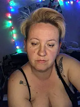 SofiaAmour online show from 04/19/26, 08:00