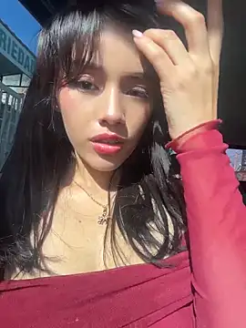 Mia-villalobos online show from 05/15/26, 01:18