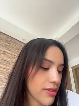 Mia-villalobos online show from 05/29/26, 02:26