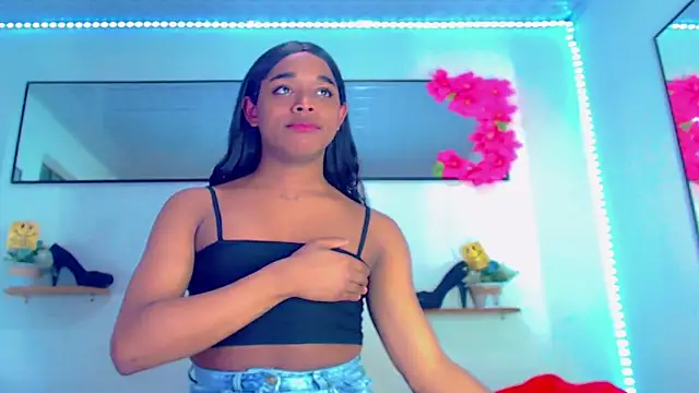 Nashla D - online show from 04/15/26, 10:32