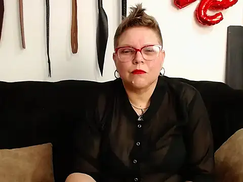 Leah R online show from 03/10/26, 08:14