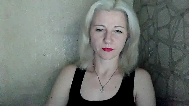 Katerina-Kissa online show from 05/20/26, 06:36