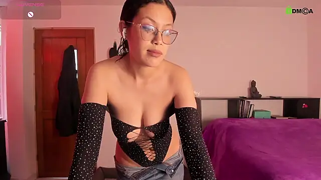 sara  aster online show from 03/28/26, 05:56