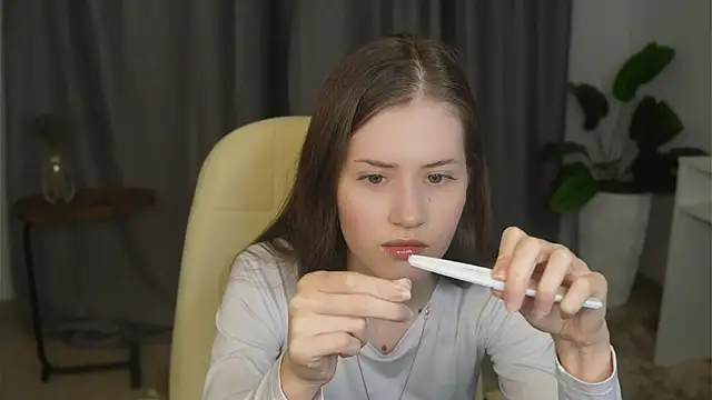 OdiIiaChavarria online show from 03/05/26, 02:13