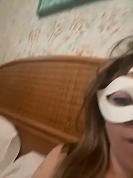 AdamoedEva online show from 04/05/26, 08:33