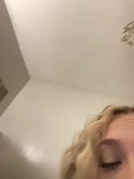 imkhloe online show from 03/15/26, 02:06