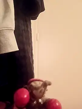 Snapshot of danyelC2 chatting on 03/03/26, 11:32 danyelC2 online show from 03/03/26, 11:32