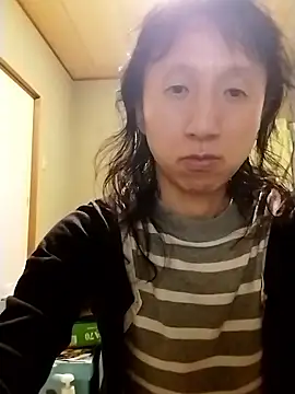 Snapshot of mako7612 chatting on 05/06/26, 01:05 mako7612 online show from 05/06/26, 01:05