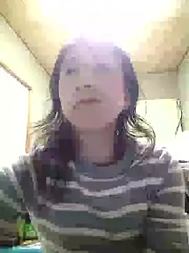 Snapshot of mako7612 chatting on 05/24/26, 02:44 mako7612 online show from 05/24/26, 02:44