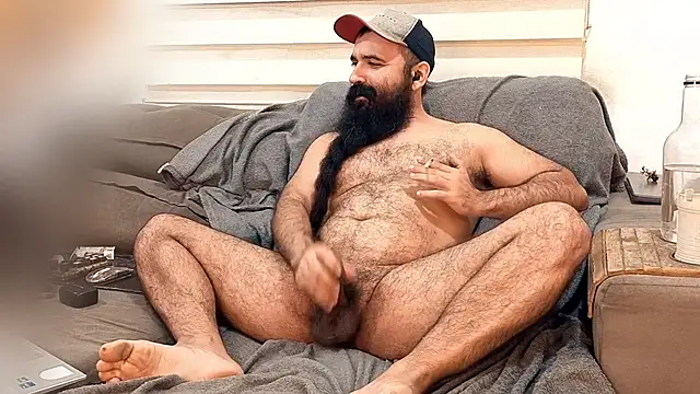 Snapshot of Barba_Negra_Fumador chatting on 06/14/26, 02:24 Barba Negra Fumador online show from 06/14/26, 02:24