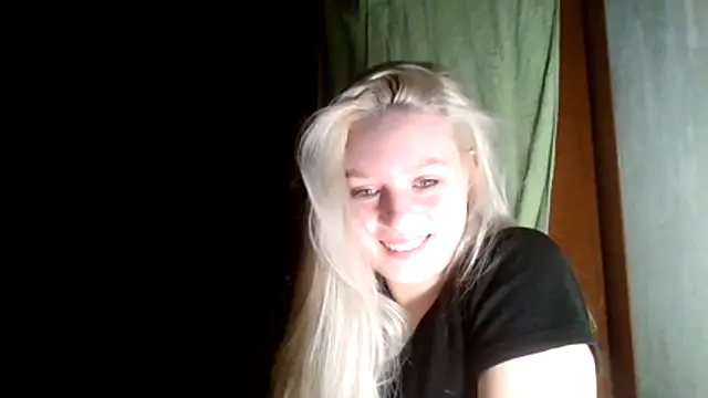 Snapshot of Glowing_Jessica chatting on 03/02/26, 05:20 Glowing Jessica online show from 03/02/26, 05:20